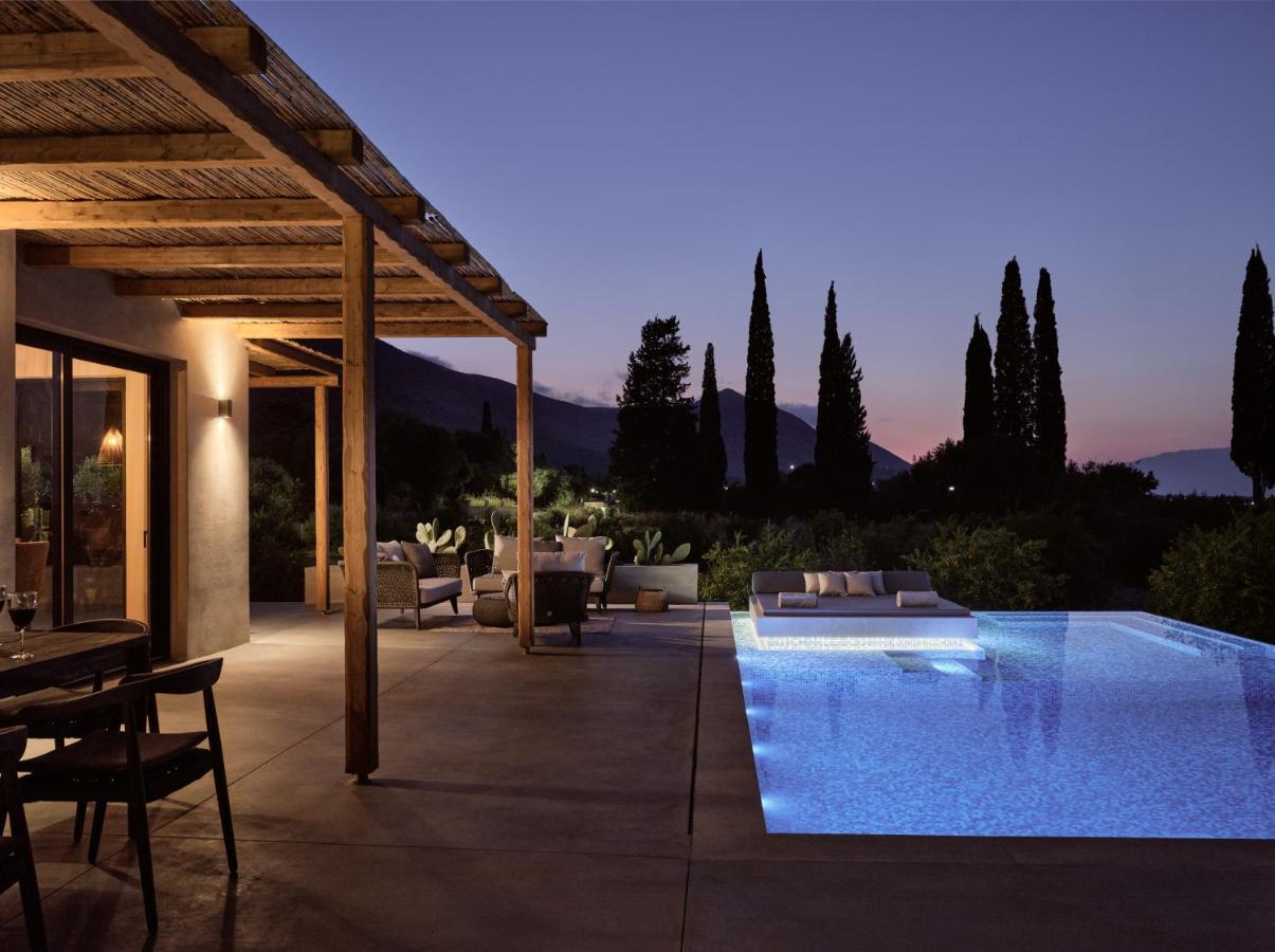 Yliessa - Luxury Pool Villa Surrounded By Nature Drakas Buitenkant foto
