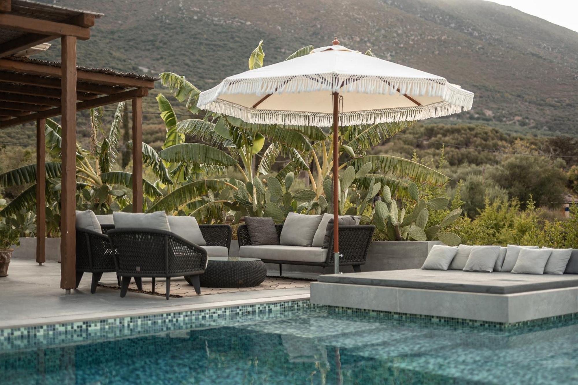 Yliessa - Luxury Pool Villa Surrounded By Nature Drakas Buitenkant foto
